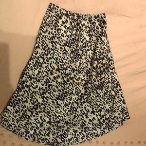 Medium, flowy leopard, midi length skirt, satin- like feel, like *new*